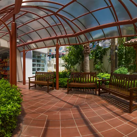 Aparthotel Sunflower