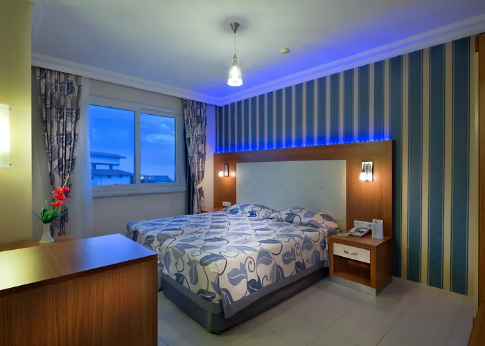 Aparthotel Sunflower 4*