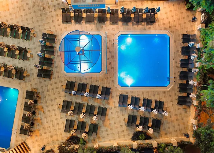 Sunflower Aparthotel 4*