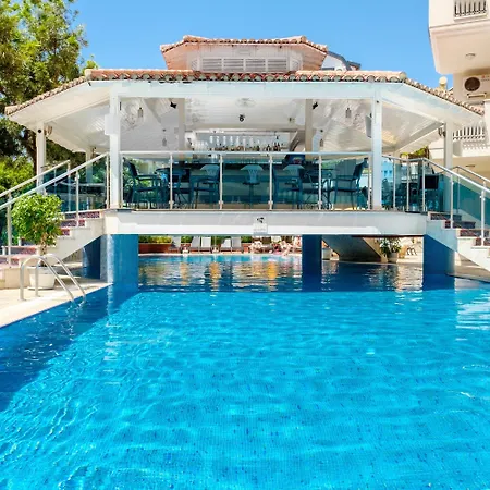 Sunflower Apartahotel