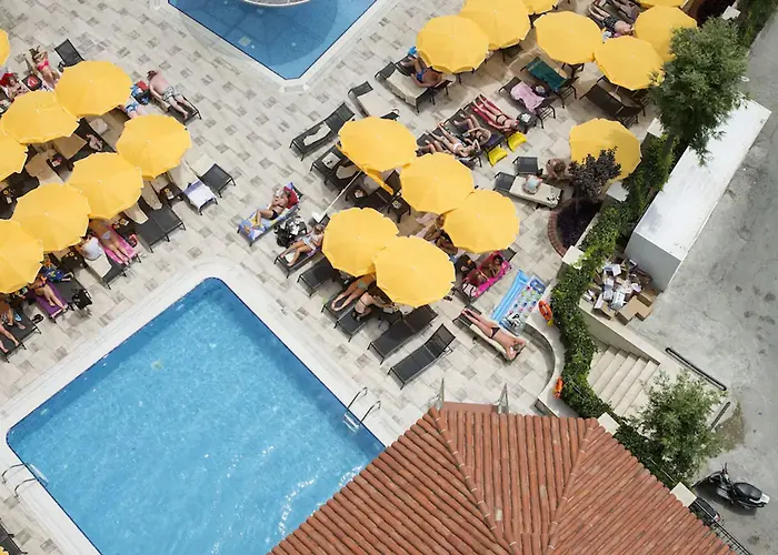 Sunflower Aparthotel 4*