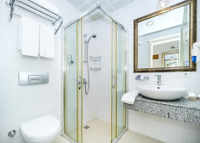 Aparthotel Sunflower 4*