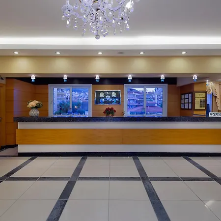 Aparthotel Sunflower 4*