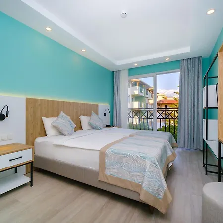 Sunflower Aparthotel 4*
